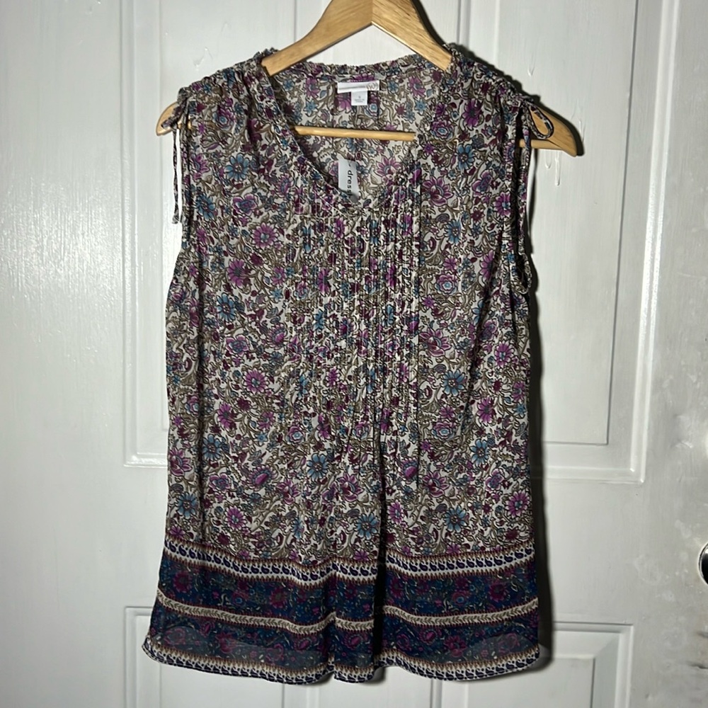 Dress Barn Westport 1962 Womens Sleeveless Blouse semi-sheer size Small